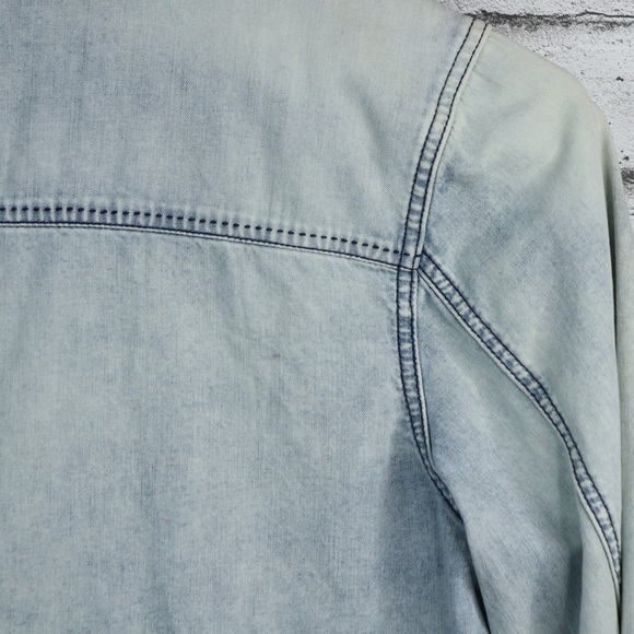 Silver Jeans Men's XL Light Wash Denim Button Down Shirt - Light Blue - Picture 9 of 10